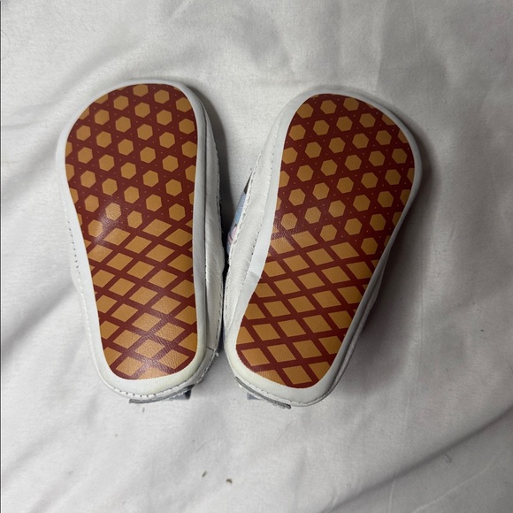 Vans Donut Infant Shoes. Size 2. - Picture 6 of 7
